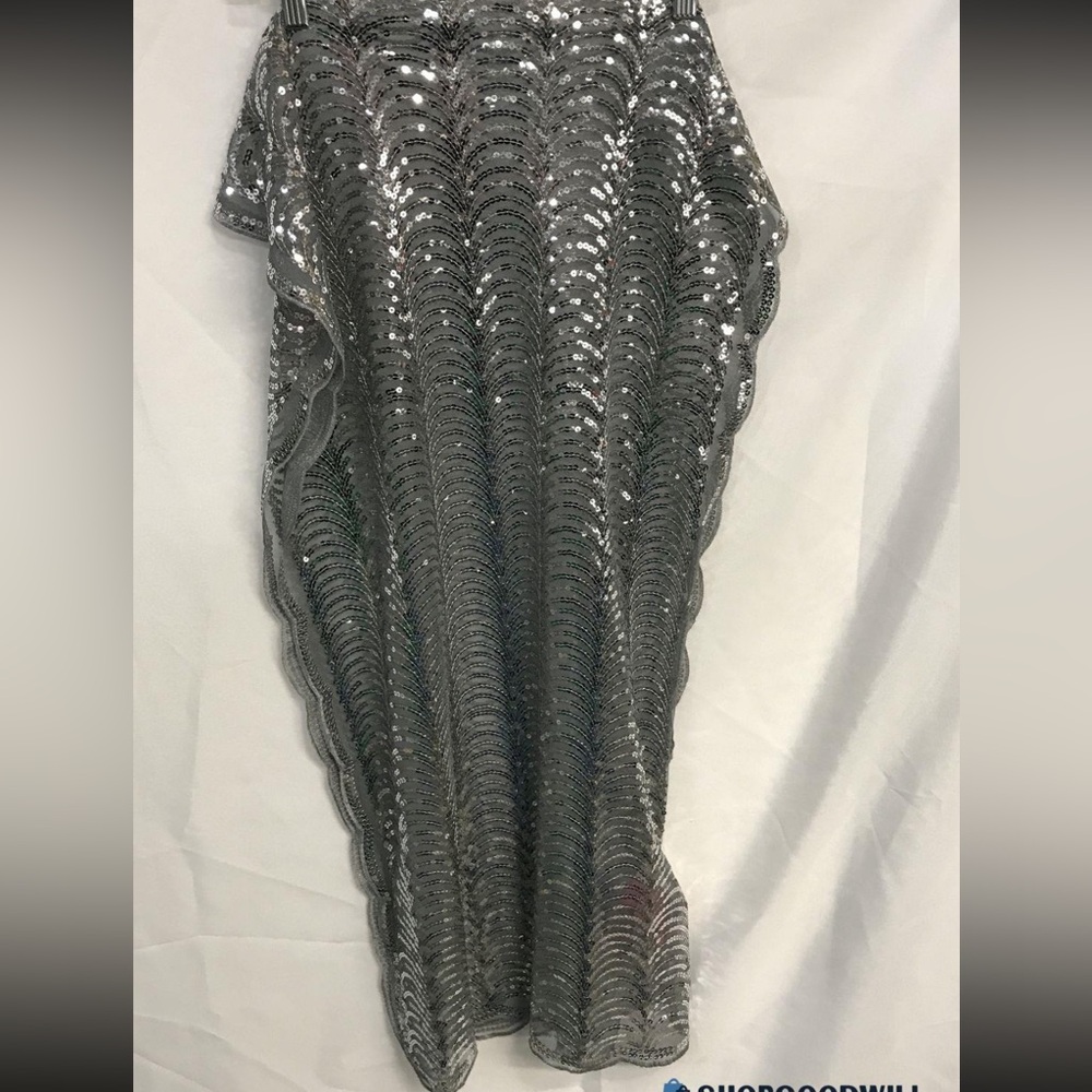 NWT Betsey Johnson Silver Sequin Ultra Sparkly Wrap . Approx 30x70